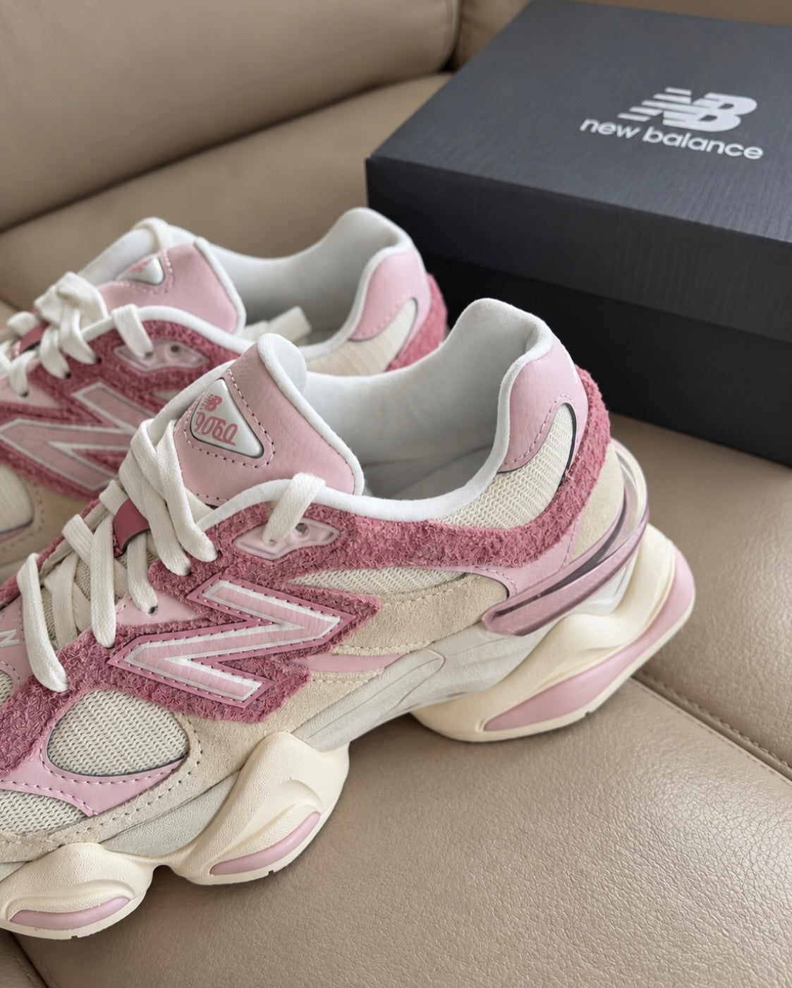 New Balance 9060 Pink Taffy / Rose Sugar