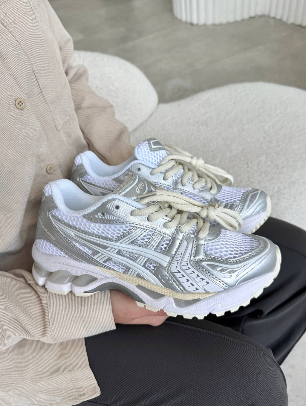Asics Gel Kayano 14 Beige / Silver