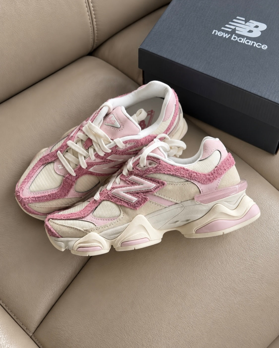 New Balance 9060 Pink Taffy Rose Sugar